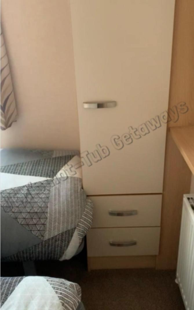 Jems Hot-Tub Getaways 8 Berth At Tattershall Lakes Buitenkant foto